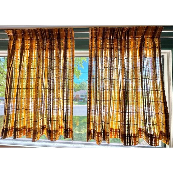 Vintage 70s pleated curtains, orange, yellow, brown plaid, pair of mesh panels - Picture 2 of 10
